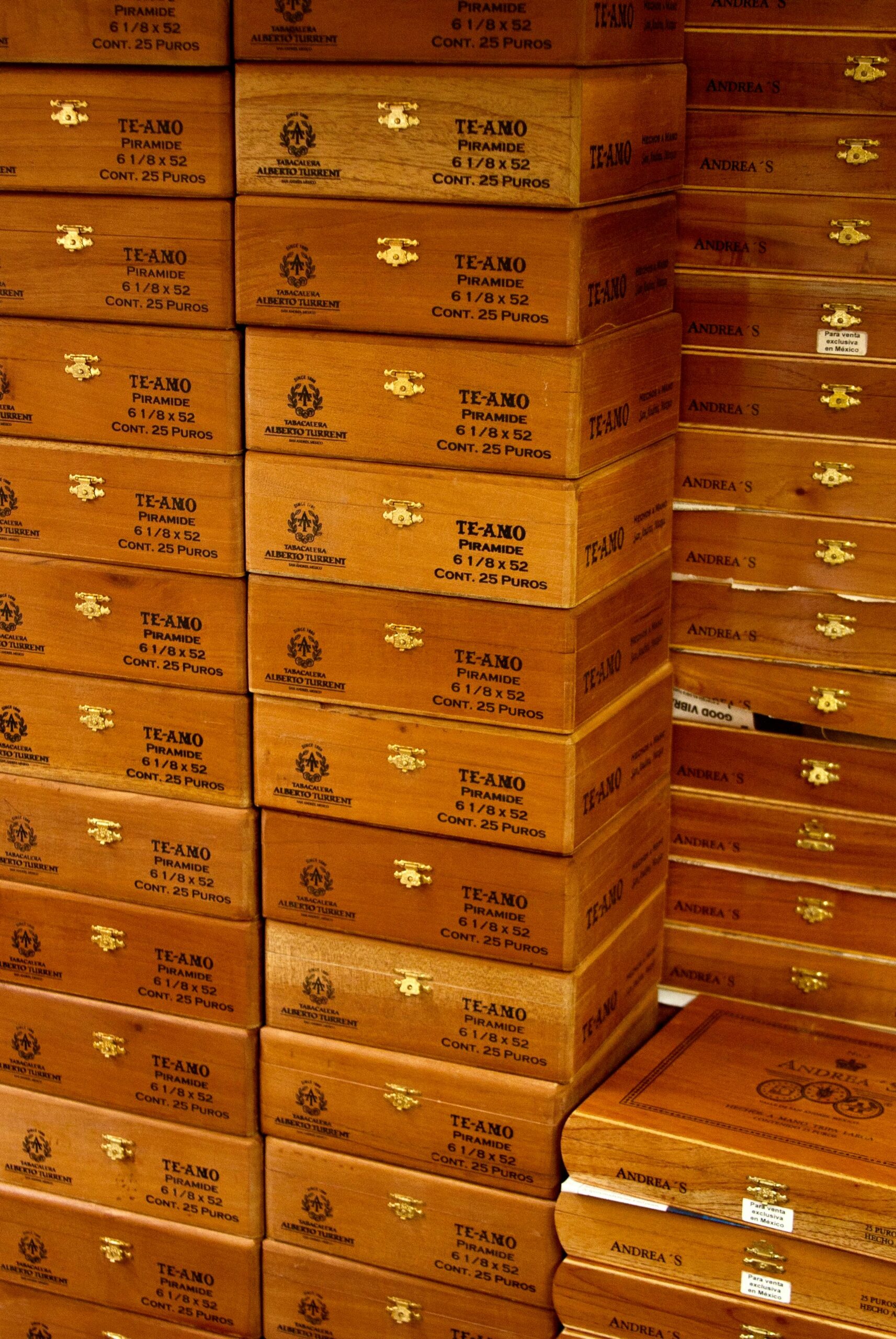 How Can You Preserve an Intimate Culture While Expanding Your Cigar Business?